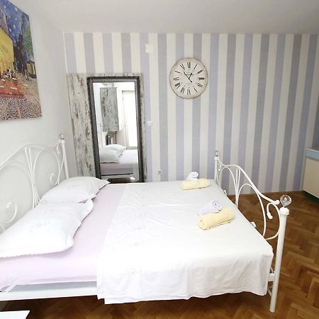 Apartments Srdjan Makarska Exteriör bild