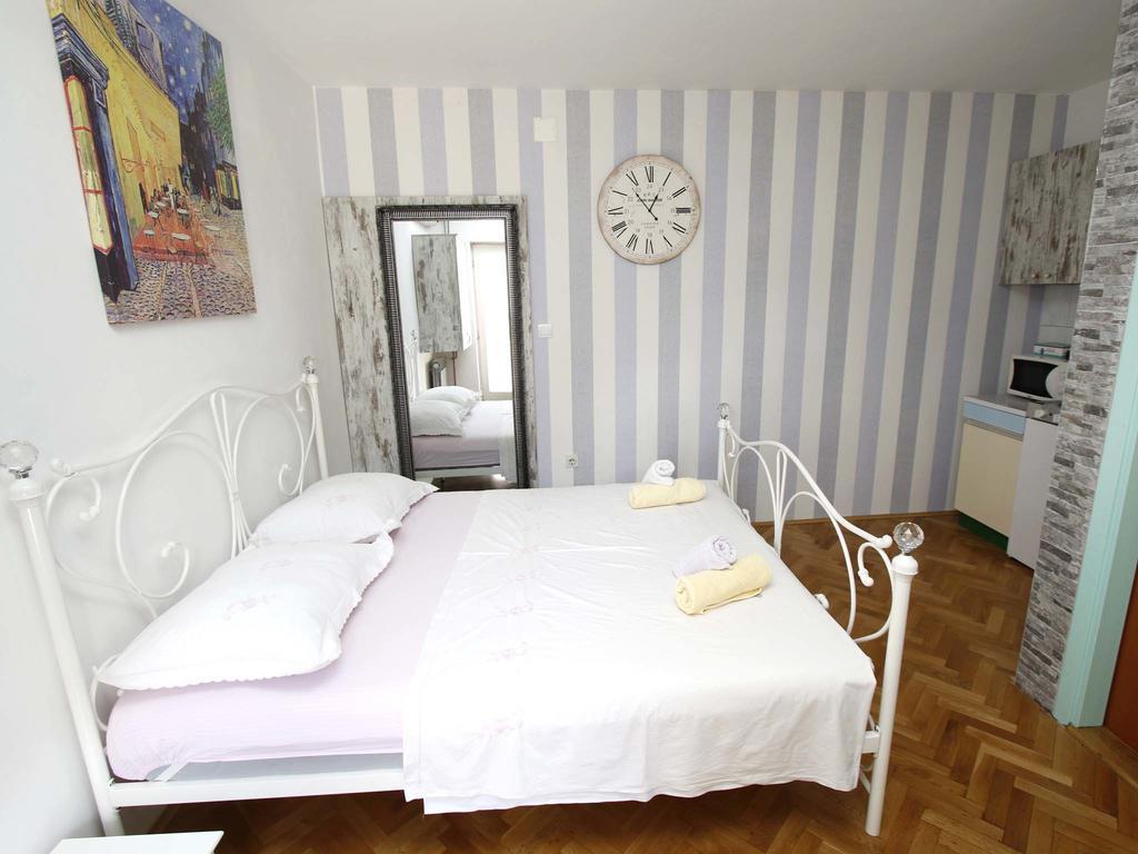 Apartments Srdjan Makarska Exteriör bild